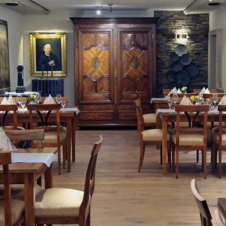 Estalagem Zum Goldenen Hirschen *