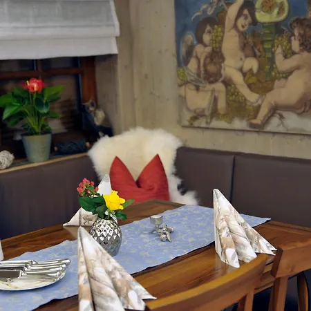 Zum Goldenen Hirschen *